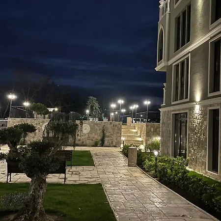 Mediterranea - Luxury With Pool Barbecue Kids-area וארנה