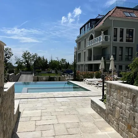 Mediterranea - Luxury With Pool Barbecue Kids-area דירה