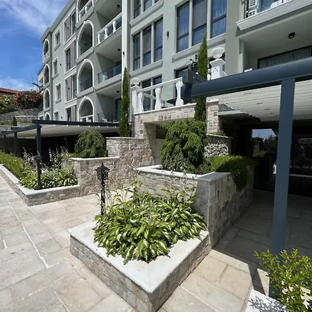 Mediterranea - Luxury With Pool Barbecue Kids-area 瓦爾納